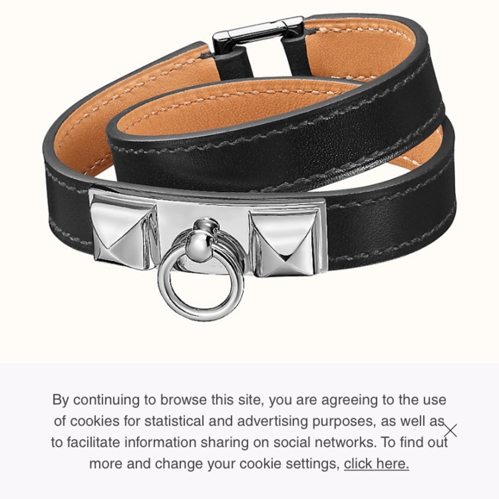 Hermes bracelet never worn in original packaging with hardware cover.
